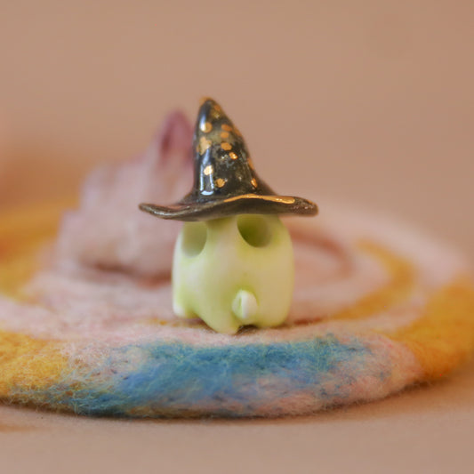 elphaba spirit ghostie