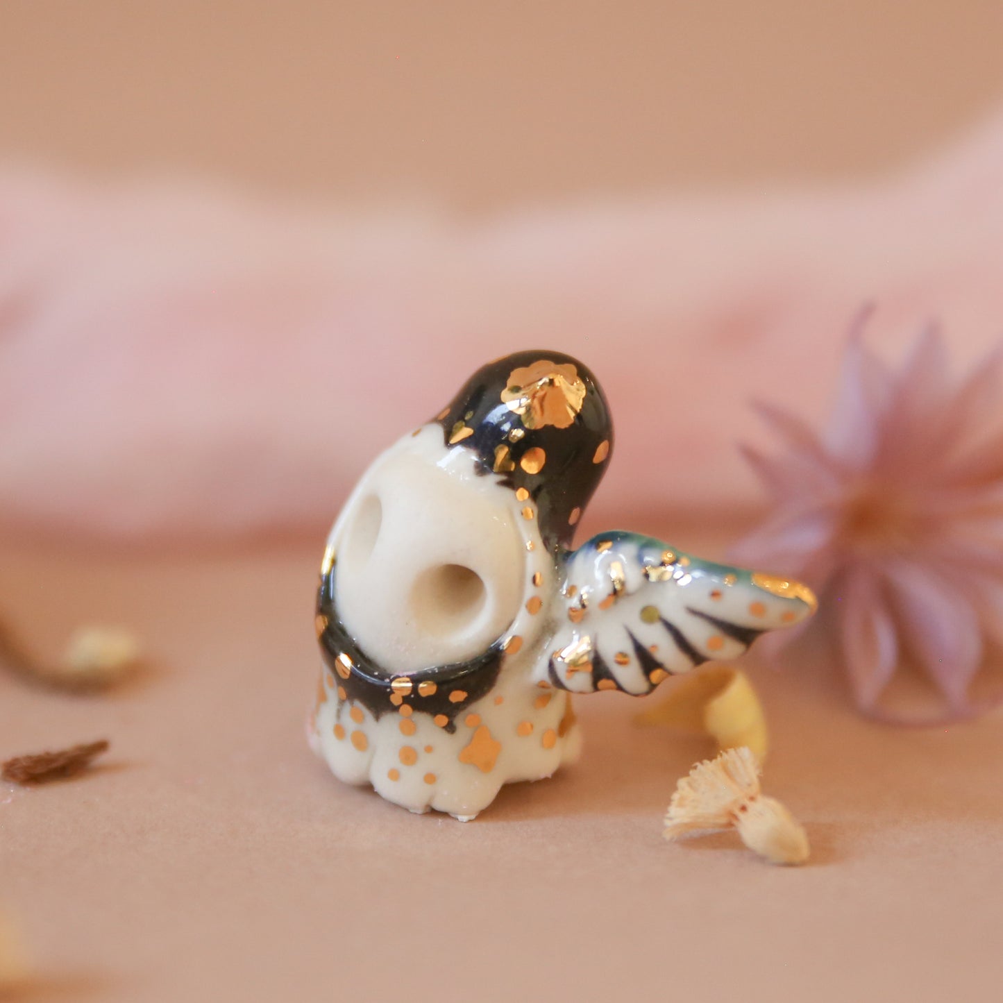 magpie spirit ghostie