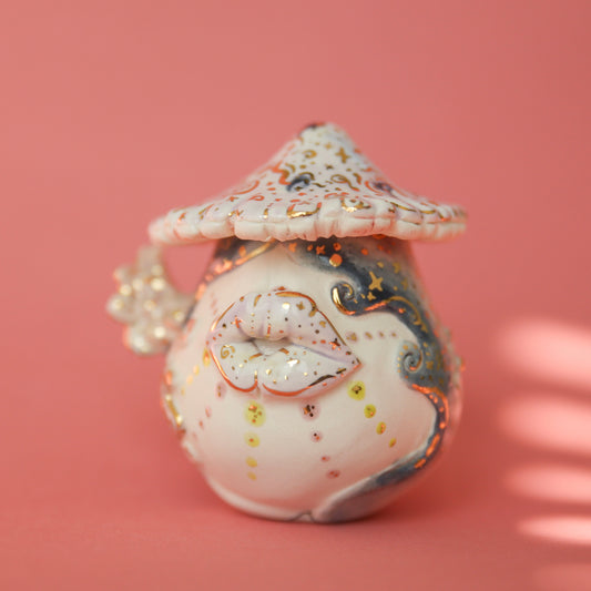 tui the mushroom bud vase + vessel sculpture