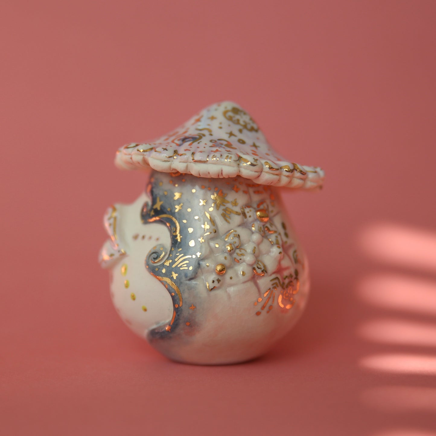 tui the mushroom bud vase + vessel sculpture