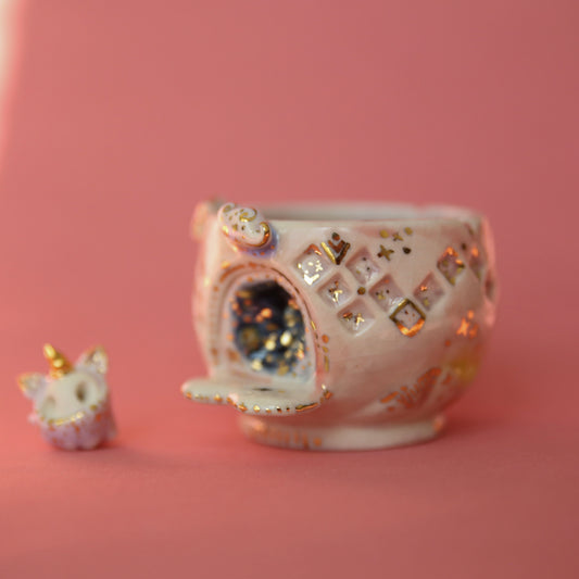 a ghostie dream house + unicorn ghostie