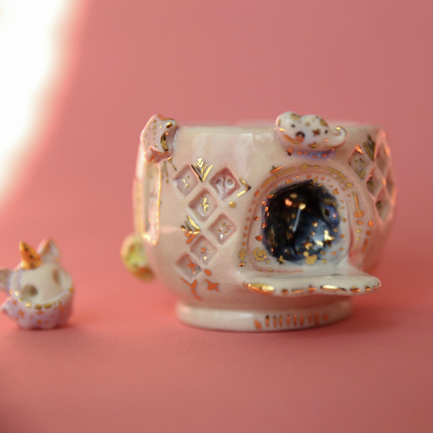a ghostie dream house + unicorn ghostie
